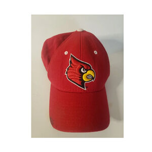 Kentucky LOUISVILLS CARDINALS COLLEGE FITTED HAT 7 1/8 ZEPHYR